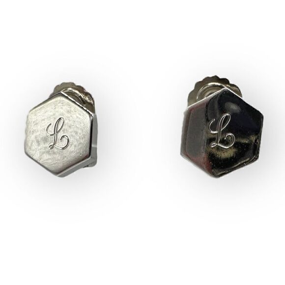 CORO silver toned hexagon shaped clip on earrings with the letter L - Picture 2 of 9